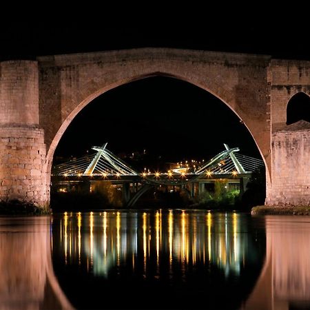 Home Las Burgas D&C Ourense Eksteriør bilde